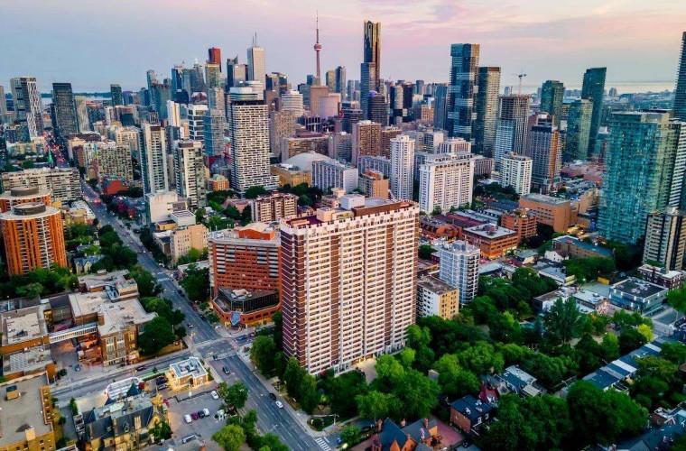Стоимость жилья вынуждает жителей Торонто покидать город