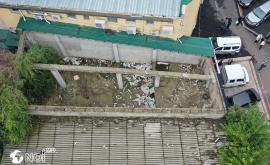 Pericol în Capitală Un bloc de locuit riscă să se prăbușească la primul cutremur
