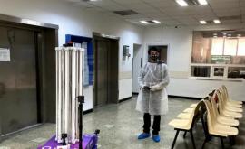 În România un spital este dezinfectat de un robot