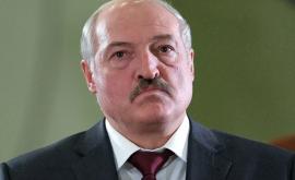 Лукашенко призвал выгонять из вузов протестующих студентов
