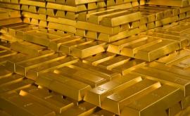 Спрос на золото в мире упал до минимума 