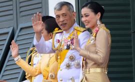Regele Thailandei a stat de vorbă cu jurnaliști străini prima oară după patru decenii
