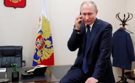 В Кремле прокомментировали публикации об отставке Путина