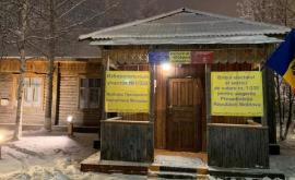 Moldovenii din Surgut au venit să voteze chiar dacă sînt 19 grade Celsius afară