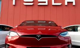 Tesla подорожала на 40 миллиардов за час