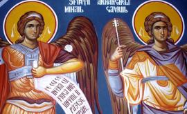 Creştinii ortodocşi de stil vechi îi sărbătoresc pe sfinţii Arhangheli Mihail şi Gavriil