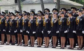 Сколько женщин работает в молдавских органах Внутренних дел и обороны
