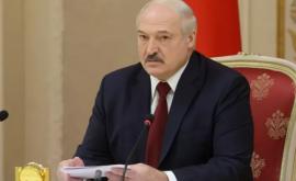 Lukașenko promite partajarea democratică a mandatelor între ramurile puterii