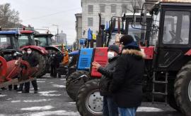 Фермеры протестуют в центре столицы LIVE