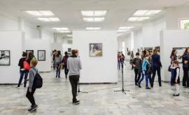 Майя Санду посетила выставочный центр им Константина Брынкуша в первое воскресенье года