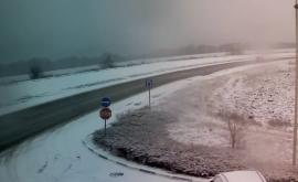 В нескольких районах Молдовы идет слабый снег