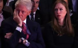 Билл Клинтон заснул во время инаугурации Байдена