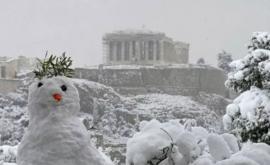 Невероятно Акрополь в Афинах покрыт снегом
