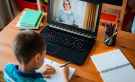Учебные заведения Молдовы возвращаются к режиму онлайнобучения