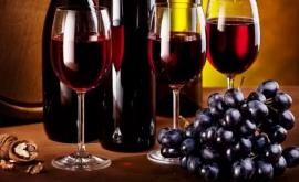 Beneficiile vinului roşu pentru persoanele în vîrstă