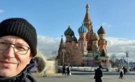 Немец привился Спутником V напротив Кремля и поделился ощущениями