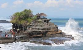 Президент Индонезии Вакцинация восстановит туризм на Бали