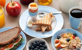 Ученые оценили пользу ранних завтраков