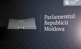 Deputații din Parlamentul Republicii Moldova împărțiți în două tabere