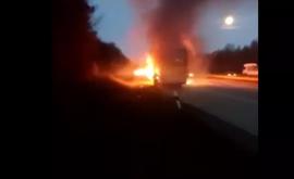 В Германии загорелся молдавский микроавтобус