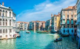 Italia interzice navelor de croazieră mari să intre în laguna Veneției