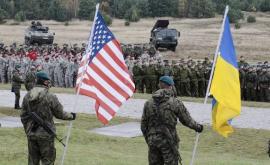 НАТО поможет Украине развивать армию