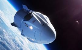 SpaceX trimite un echipaj către Staţia Spaţială Internaţională
