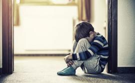 Cum îți dai seama că un copil e depresiv și cum îl poți ajuta