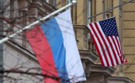 Ambasada SUA la Moscova anunţă că se vede nevoită săşi reducă serviciile consulare începând din 12 mai
