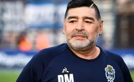 Maradona a fost lăsat în voia sorţii conform unei expertize medicale