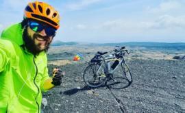 Молдаванин отправился на велосипеде открывать мир