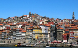 Portugalia va autoriza de luni călătoriile în scop turistic