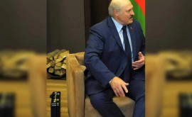 Lukașenko a spus ce era în valiza pe care a aduso la întîlnirea cu Putin