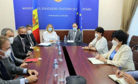 Digitalizarea sistemului educațional din R Moldova discutată la minister