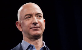 Jeff Bezos pleacă de la conducerea Amazon 