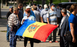 Dodon cheamă cetățenii la un protest pentru a apăra procesul democratic în Moldova 