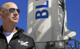 Compania lui Bezos a primit licență pentru a duce oameni în spațiu