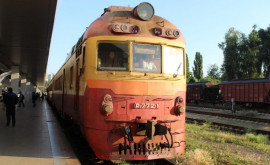 O călătorie cu trenul prin Moldova FOTO