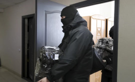 Forțele de ordine din Belarus au spart ușa biroului massmedia de opoziție