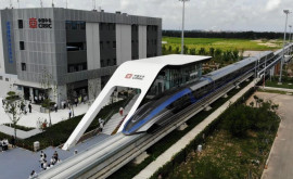 В Китае запустили поезд способный двигаться со скоростью 600 кмч