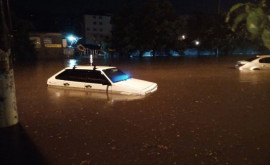 Precipitații abundente la Odessa Traficul terestru și aerian deviat VIDEO
