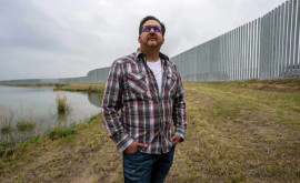 Omul de afaceri care a cheltuit 30 de milioane de dolari pe zidul lui Trump de la granița cu Mexic vrea acum săl vîndă