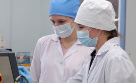 В России одобрено совместное испытание вакцин AstraZeneca и Спутник Лайт