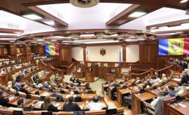 Имена 10 депутатов отсутствующих на заседании парламента