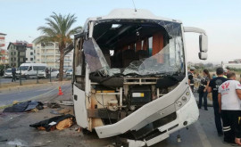 В результате крупного ДТП в Анталье погибли три российских туриста 