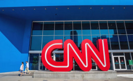 CNN уволил трех сотрудников за выход в офис без прививки от коронавируса