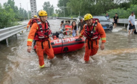 Изза наводнений в Китае эвакуированы более 80 тысяч человек