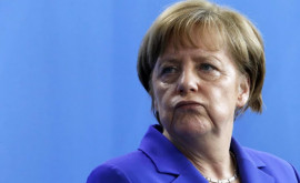 Блок Меркель теряет поддержку избирателей перед сентябрьскими выборами