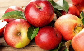 В Молдове поднялись цены на яблоки ранних сортов