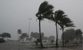 Zeci de mii de americani au rămas fără electricitate din cauza uraganului Henri